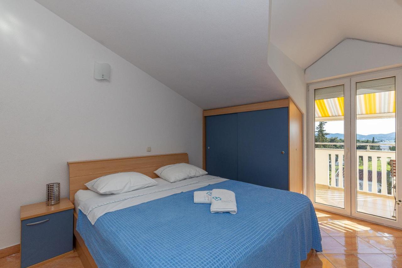 Apartments Dalmata Biograd Na Moru Exterior foto