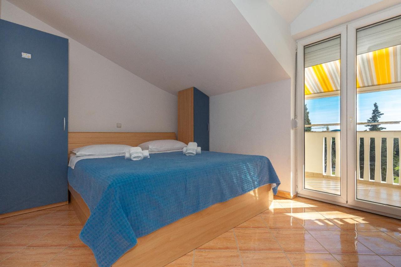 Apartments Dalmata Biograd Biograd Na Moru Exterior foto