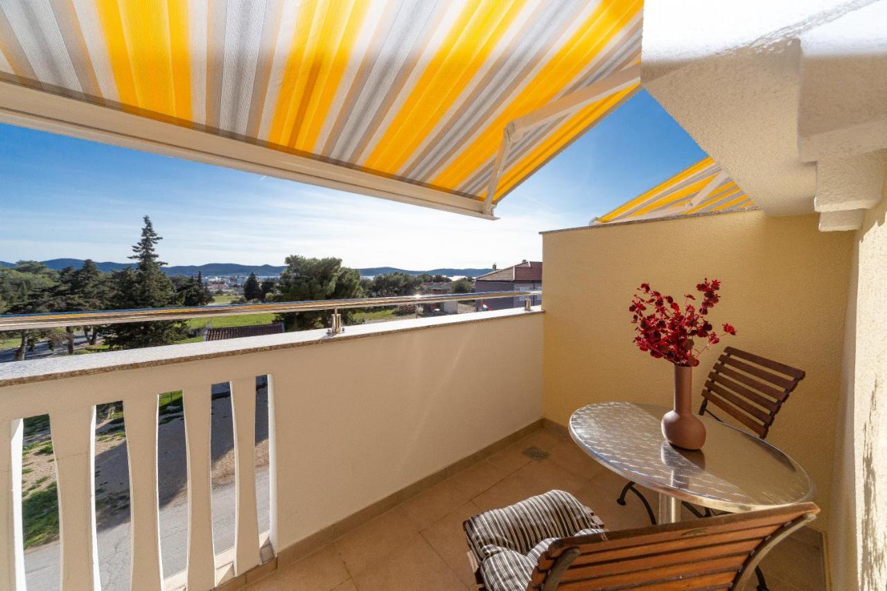 Apartments Dalmata Biograd Na Moru Exterior foto